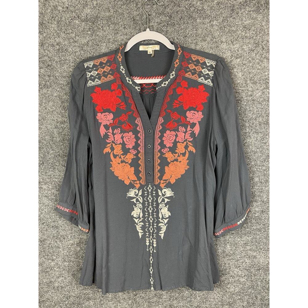 Andree Top Women's Medium Brown Floral Embroidered Pullover V-Neck Blouse‎